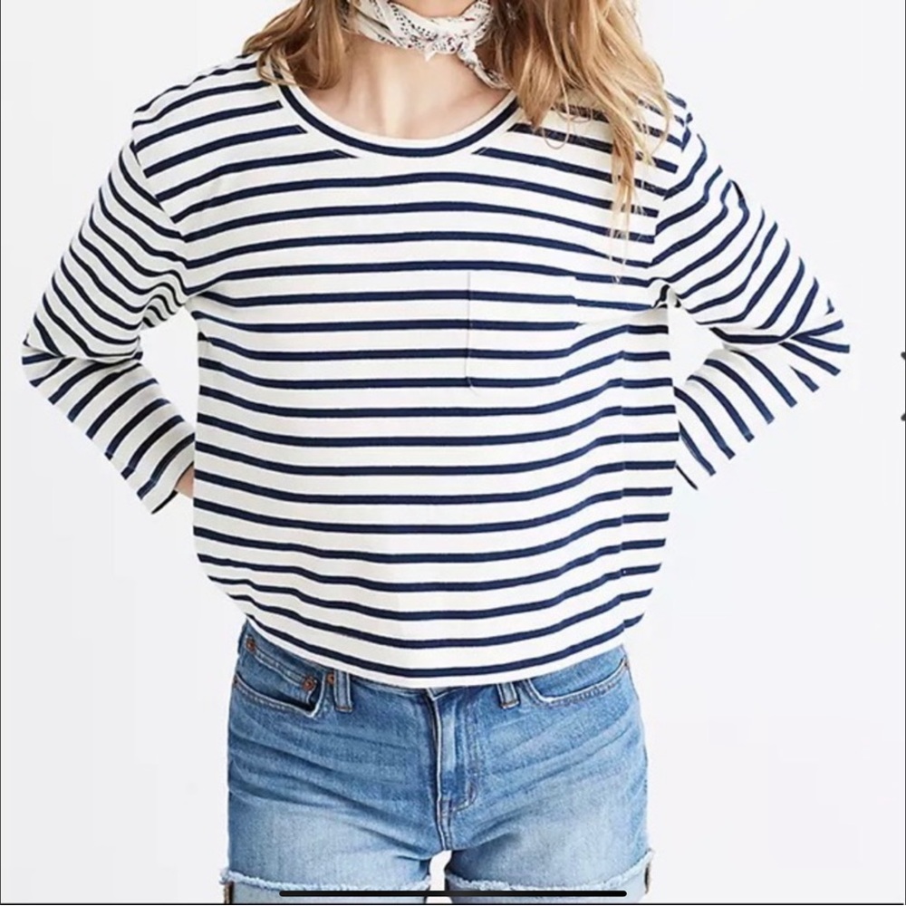 Madewell Cropped long sleeve tee. size small. Beige and blue stripes.